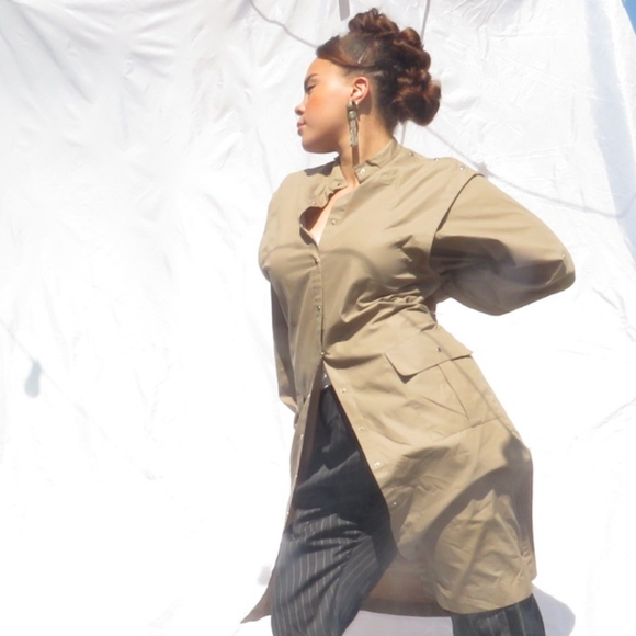 BUTTON SHOULDER DRESS - Picture 5 of 8